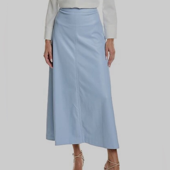 Vince Camuto Dresses & Skirts - Vince Camuto Seamed Maxi Skirt